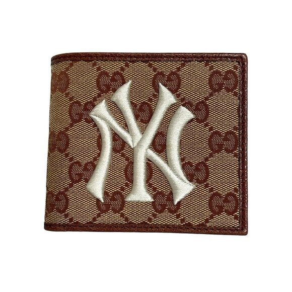 Authentic GUCCI New York Yankees Patch Leather Wallet br348-121225 - Picture 1 of 5